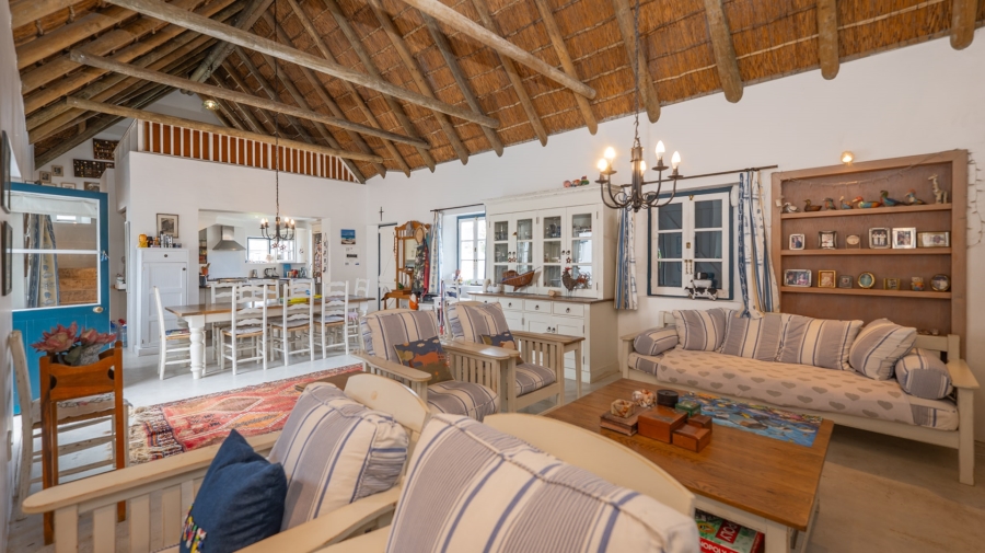 4 Bedroom Property for Sale in Struisbaai Western Cape